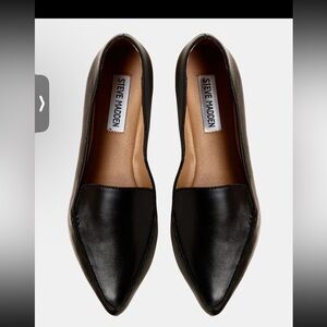 Steve Madden Black Pointed Toe Flats
